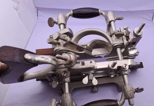 1940`s Stanley Universal Plane No.55 with all 55 cutters in Original wooden Box -Excellent