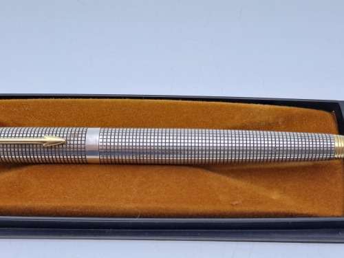 Vintage STERLING .925 SILVER Cap&Barrel  Parker Fountain pen with 14kt Gold Nib-USA