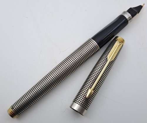 Vintage STERLING .925 SILVER Cap&Barrel  Parker Fountain pen with 14kt Gold Nib-USA