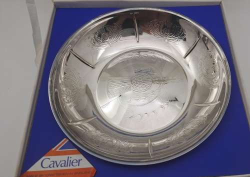 Silver Plated The Twisted bowl by the cavalier - Made in England -Celtic Kings Emblem