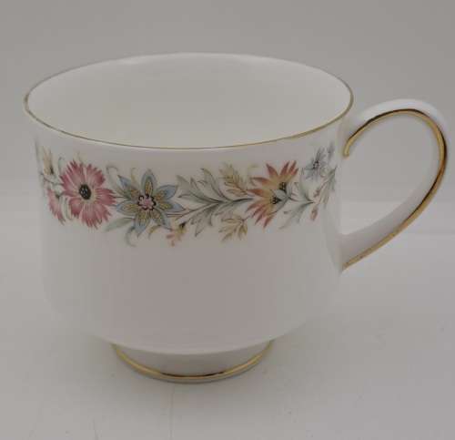 Vintage Royal Albert Belinda Replacement tea cup -68x80x102mm