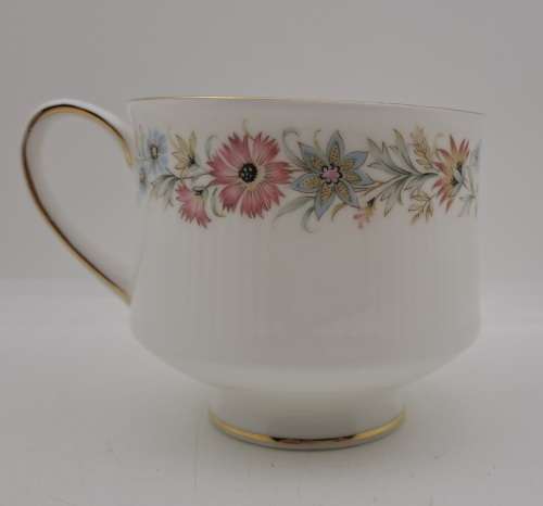 Vintage Royal Albert Belinda Replacement tea cup -68x80x102mm