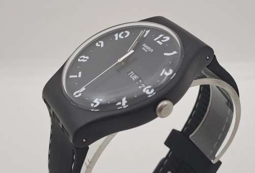 Pre-owned UNUSED Swiss Made SWATCH watch -Working