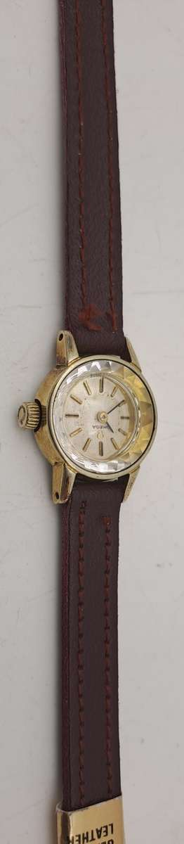 Pre-owned Vintage Ladies OMEGA windup watch - working
