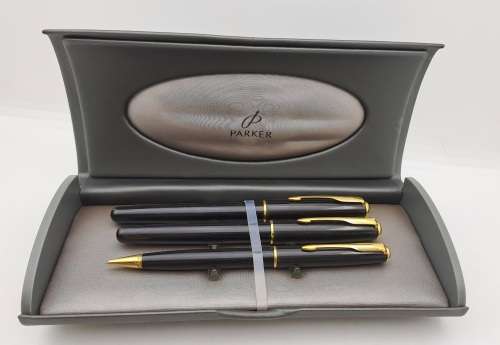 Pre-owned 3 Vintage Black and Gold Parker set - Fountain Pen Ink Tested,Rollerball &Pencil in Case