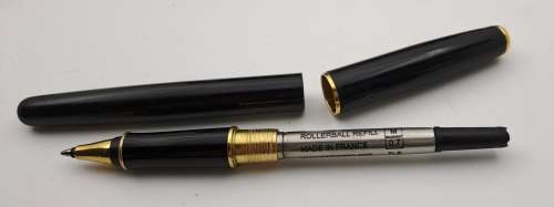 Pre-owned 3 Vintage Black and Gold Parker set - Fountain Pen Ink Tested,Rollerball &Pencil in Case