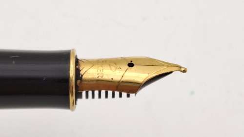 Pre-owned 3 Vintage Black and Gold Parker set - Fountain Pen Ink Tested,Rollerball &Pencil in Case