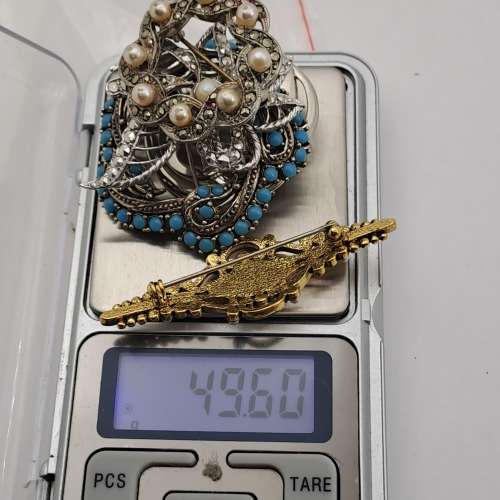 5 Vintage Brooches  - Pre-owned (The Pin Latch on the one is broken)