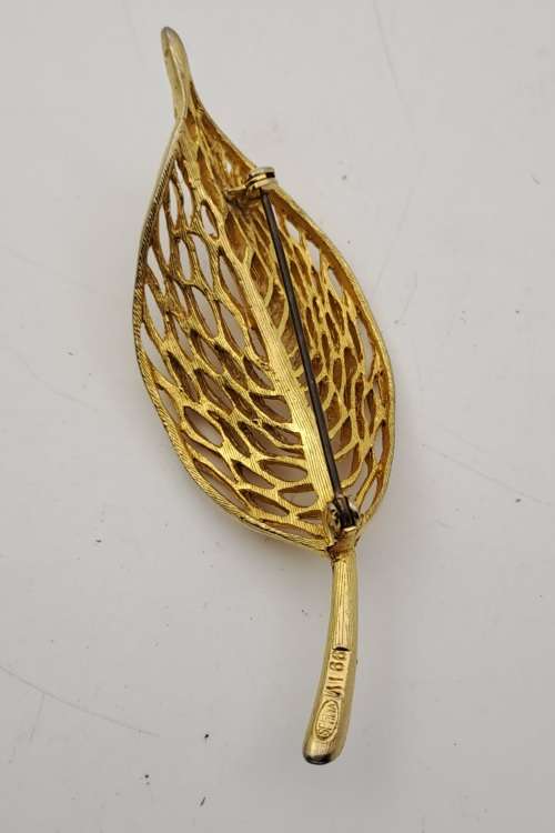 Vintage Sphinx Gold Leaf Brooch 85x30mm