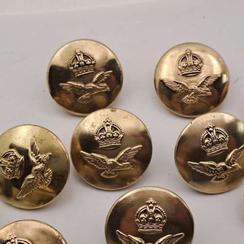 11 WW2 SAA South African Airforce Buttons (Different British Makers) 23mm
