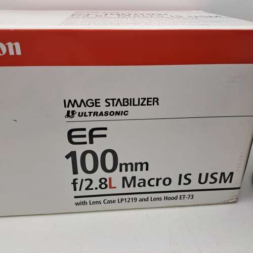Canon EF 100mm F/28mm Macro IS USM ULtrasonic Lens -In Full Packaging -Hardly Used