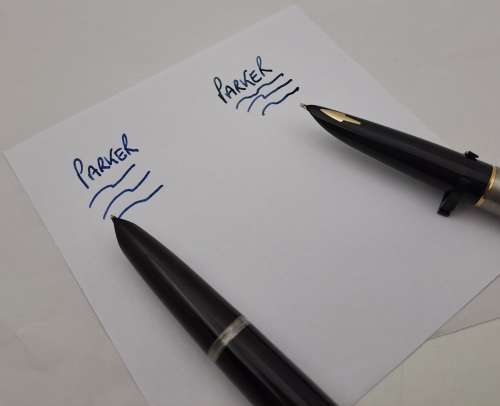 2 Parker Fountain pens in Parker Case -INK Tested