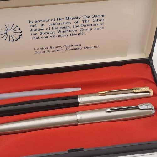 2 Parker Fountain pens in Parker Case -INK Tested