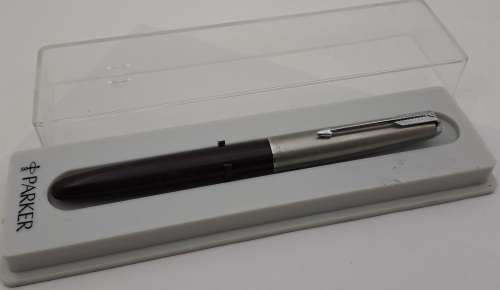 Vintage Hifra 4415 Fountain pen with a parker 61 lid -Ink Tested