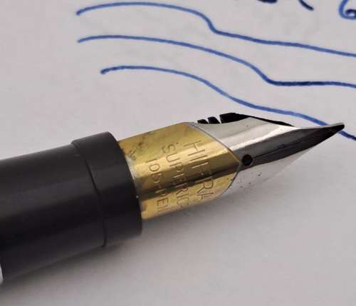 Vintage Hifra 4415 Fountain pen with a parker 61 lid -Ink Tested