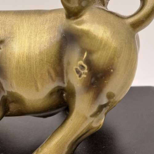Wall Steet Bull -Sculpture / Figurine- 5,7cm x 9cm x 5,4cm