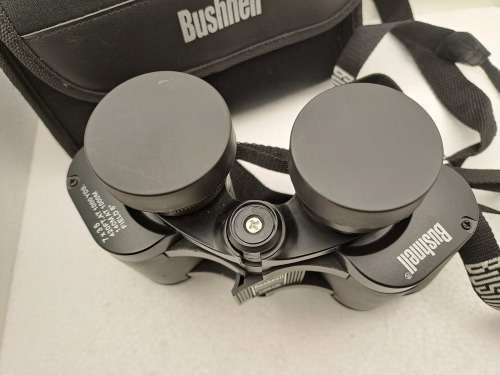 Pre-owned Bushnell Instant Focus 7 x 35 420FT.AT 1000 YDS Binoculars in Case