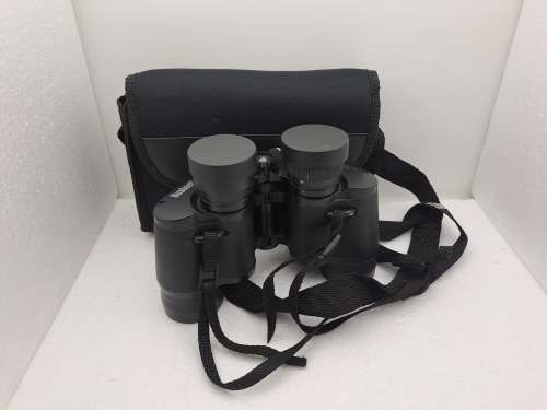 Pre-owned Bushnell Instant Focus 7 x 35 420FT.AT 1000 YDS Binoculars in Case