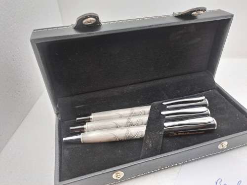 Pen Gift Set- Ballpoint Pen,Rollerball and  Fountain Pen with Iridium Point in Leather Case