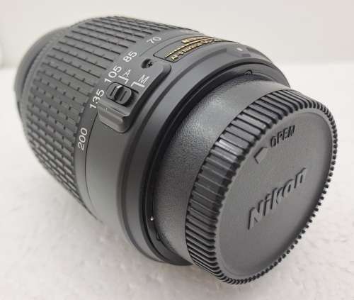 Pre-owned Nikon DX AF-S Nikkor 55-200mm 1:4-5.6GED Lens -Good Condition with Caps
