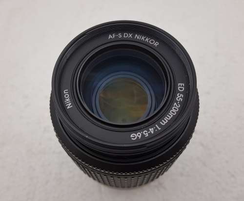 Pre-owned Nikon DX AF-S Nikkor 55-200mm 1:4-5.6GED Lens -Good Condition with Caps