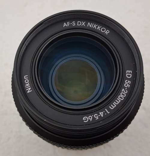 Pre-owned Nikon DX AF-S Nikkor 55-200mm 1:4-5.6GED Lens -Good Condition with Caps