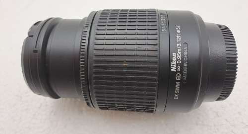 Pre-owned Nikon DX AF-S Nikkor 55-200mm 1:4-5.6GED Lens -Good Condition with Caps