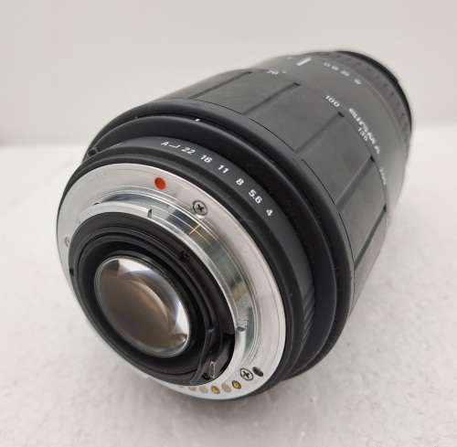 Pre-Owned Sigma 70-300mm 1:4-5.6 DL Macro Lens for Pentax camera