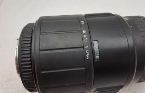 Pre-Owned Sigma 70-300mm 1:4-5.6 DL Macro Lens for Pentax camera