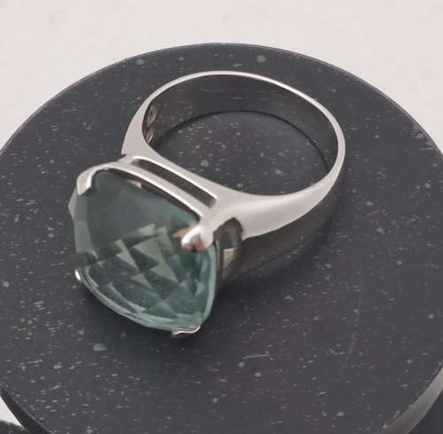 Pre-Owned Light Turquoise Swarovski Crystal Ladies Dress ring - Boxed.