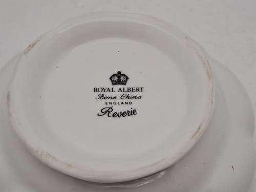 Vintage Royal Albert REVERIE Bone China  Sugar Pot -Mint condition.