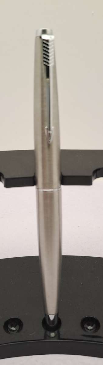 Vintage Parker Fountain Pen -Ink Tested - Made In England -see description