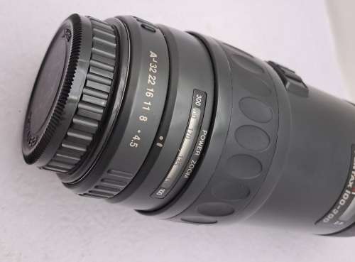 Pre-Owned SMC Pentax-FA 1:45-5,6 100-300mm Power Zoom Lens with Caps-Lens Mount Pentax K