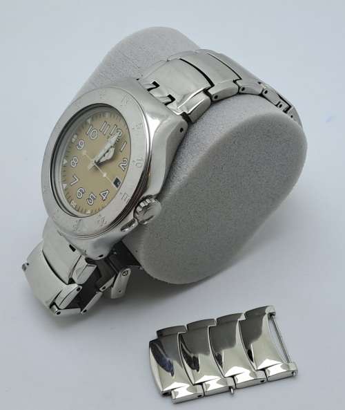 Pre-owned Swatch Irony AG2001 Men`s  Quartz watch Swiss made -Great Condition with box and Papers.