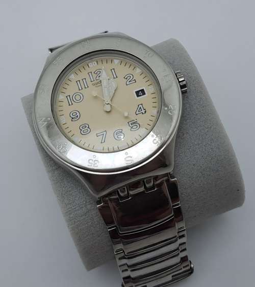 Pre-owned Swatch Irony AG2001 Men`s  Quartz watch Swiss made -Great Condition with box and Papers.