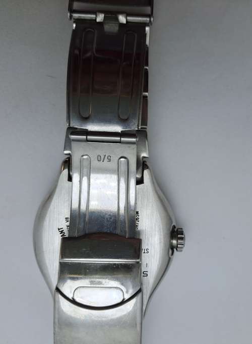 Pre-owned Swatch Irony AG2001 Men`s  Quartz watch Swiss made -Great Condition with box and Papers.