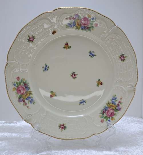 Vintage Rosenthal Sanssouci Fine bone China Plate 202mm -Germany -wire wall hanger Included.