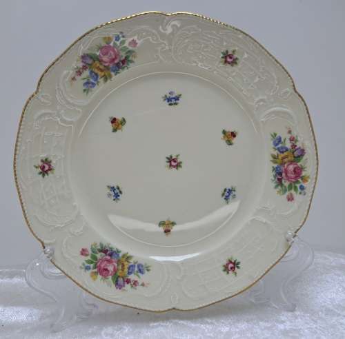 Vintage Rosenthal Sanssouci Fine bone China Plate 202mm -Germany -wire wall hanger Included.