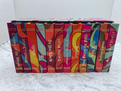 Vintage 1970`s Set of 12 `Midget` Classic Series Shakespeare Books-Publisher Burgess & Bowes.