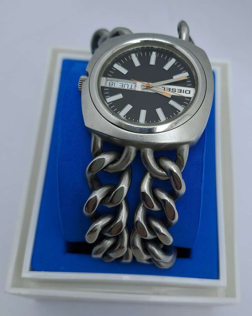 Pre-owned Unused Mens Diesel Solid Stainless steel Quartz Watch -Working -short strap