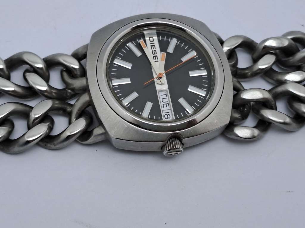 Pre-owned Unused Mens Diesel Solid Stainless steel Quartz Watch -Working -short strap