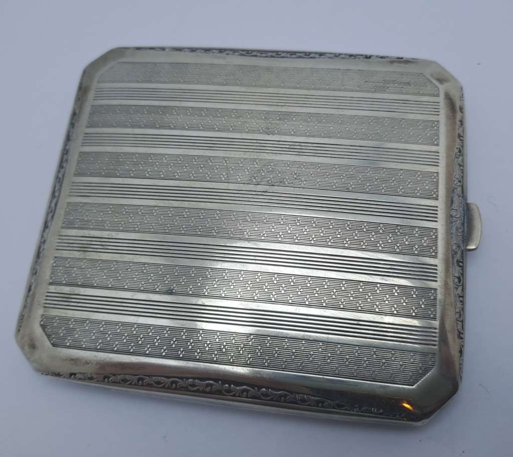 Vintage Silver plated  Cigarette Case-