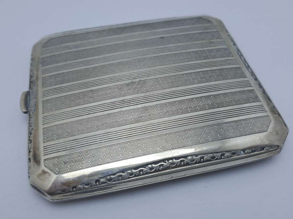 Vintage Silver plated  Cigarette Case-
