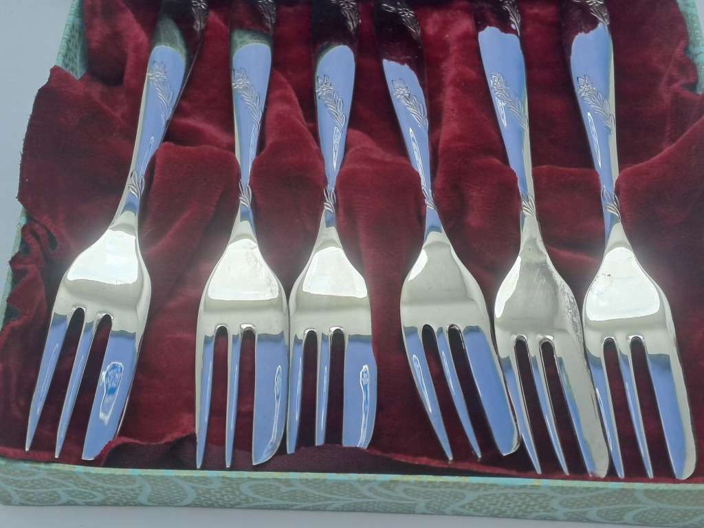 6pc Vintage Angora Best Electro Silver Plate E.P.N.S Cake Fork Set -Boxed