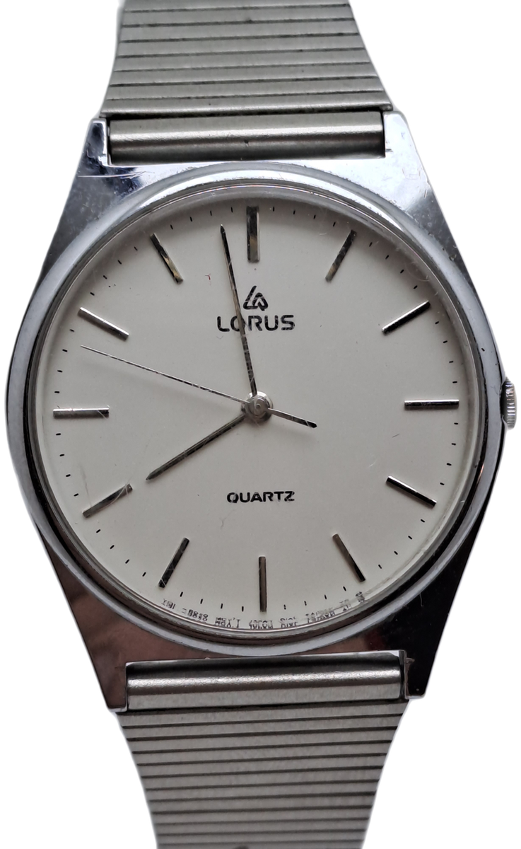 Pre-Owned Men`s 1990`s Lorus Quartz Watch Y131-8010 -Working -Engraved