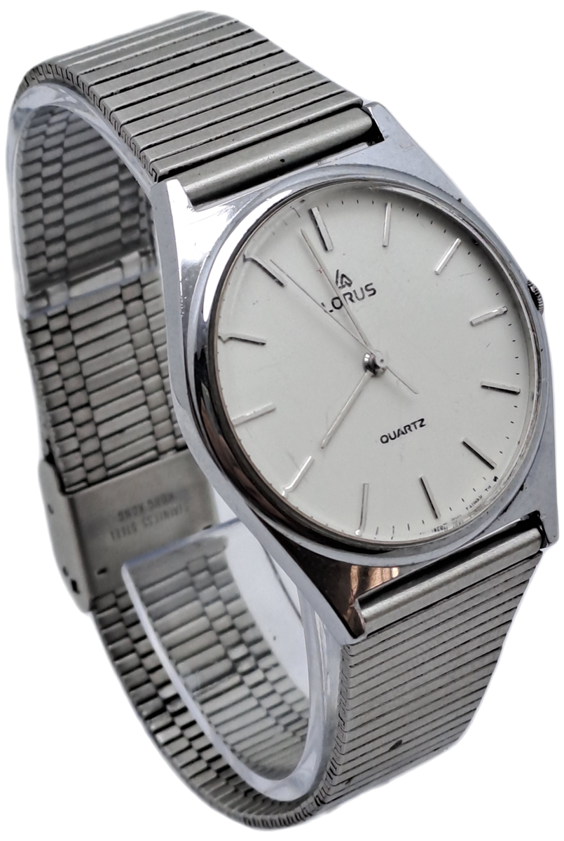 Pre-Owned Men`s 1990`s Lorus Quartz Watch Y131-8010 -Working -Engraved