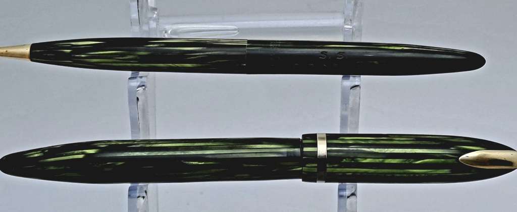 1930`s Sheaffer Fountain Pen and Mechanical Pencil set in Case Made in the USA-see condition