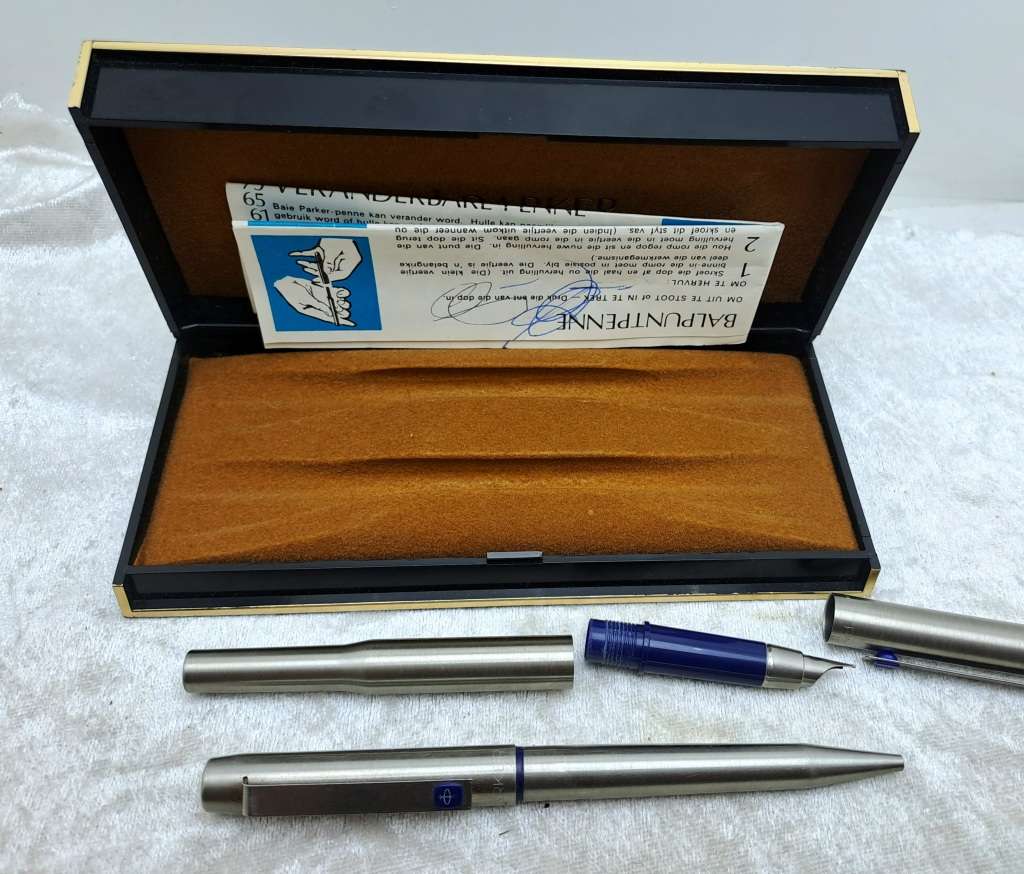 Pre-owned Parker 25 Stainless steel Fountain Pen and Ball point Pen in Parker Case