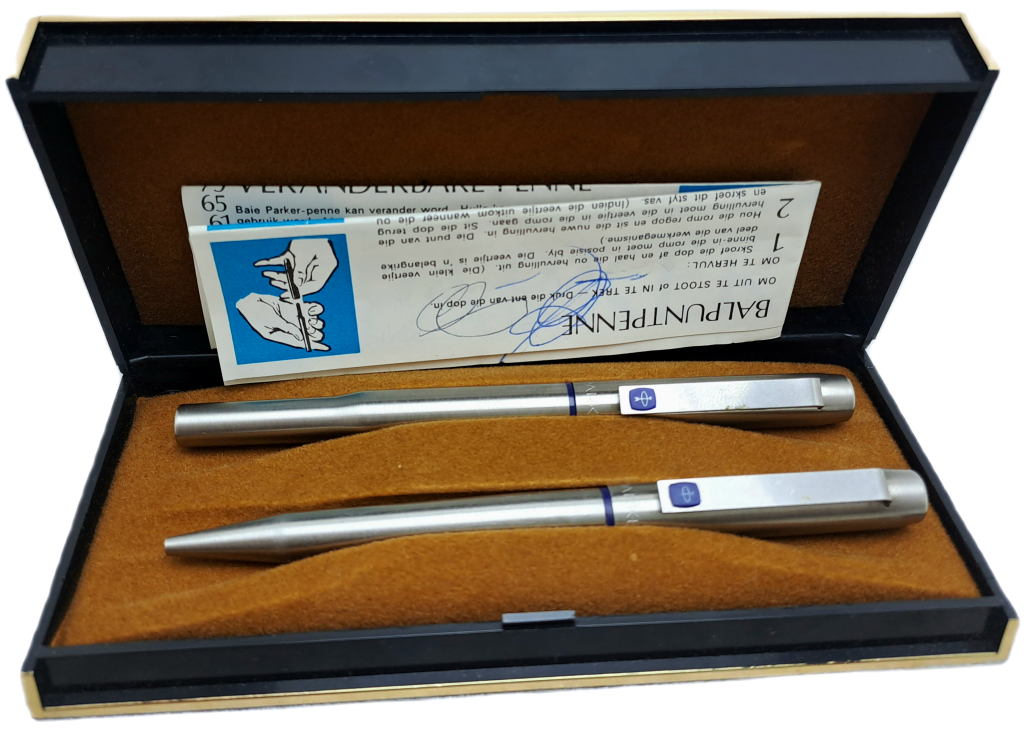 Pre-owned Parker 25 Stainless steel Fountain Pen and Ball point Pen in Parker Case