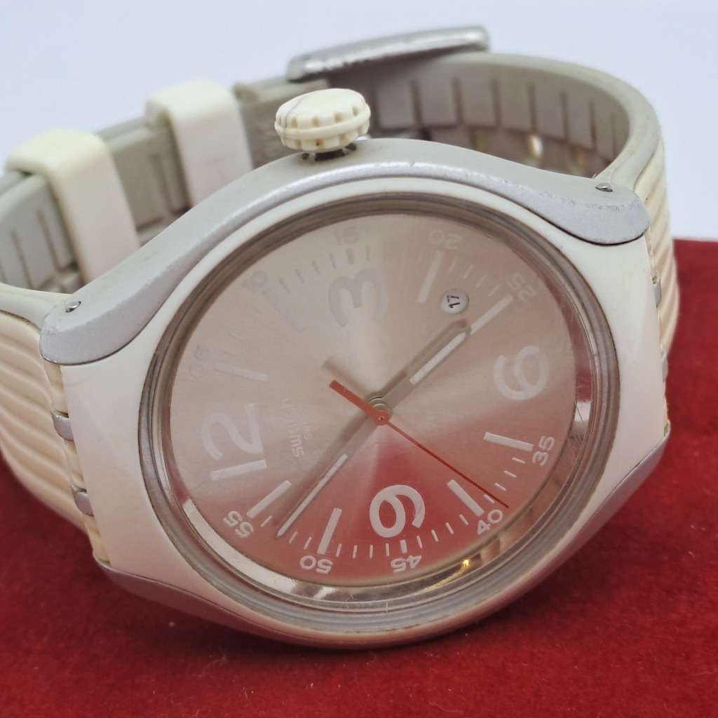 Pre-Owned Swiss Made Swatch Watch 446 -NOT WORKING- Silicon read More